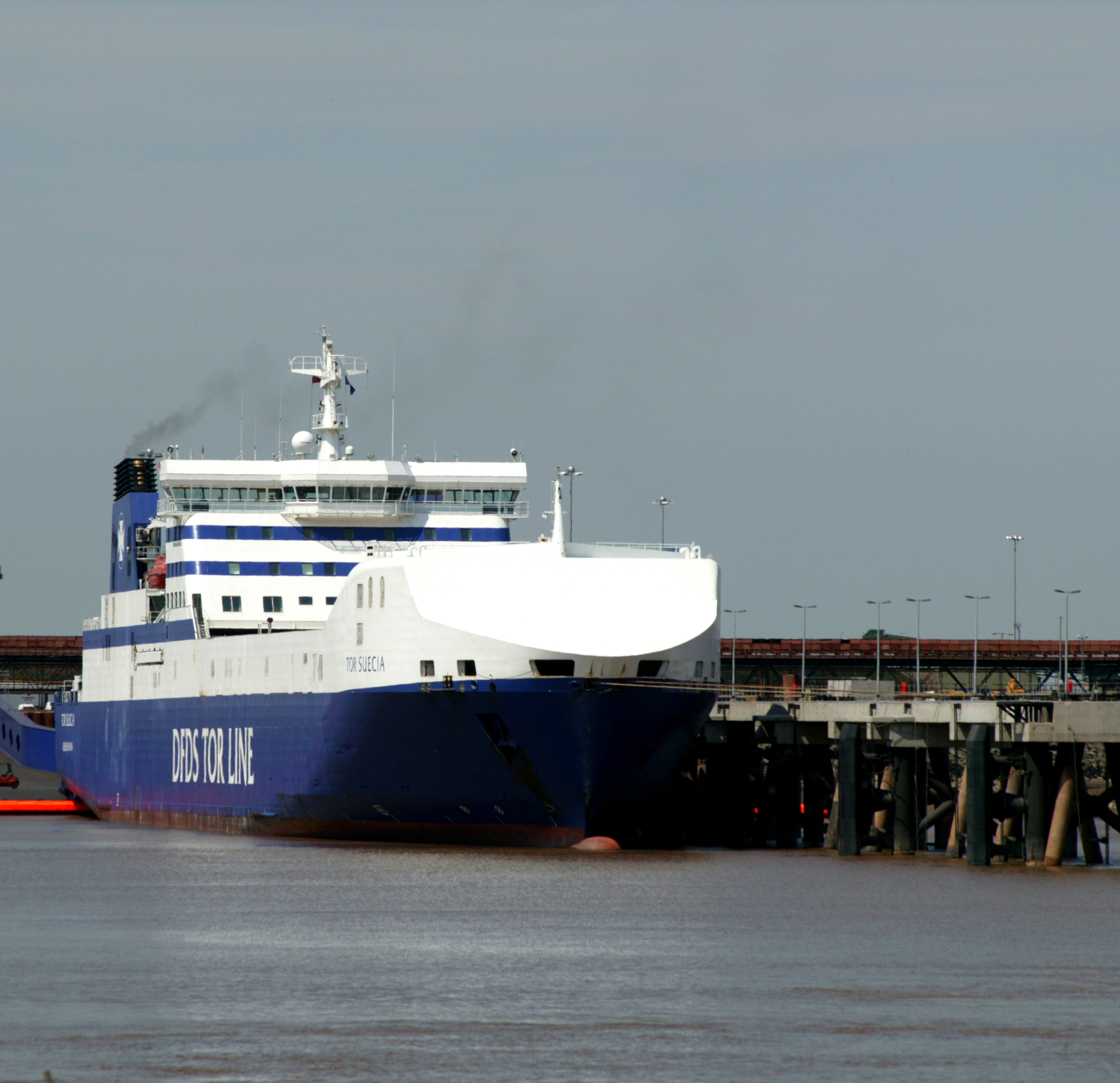 Immingham ship-to-ship mooring analysis