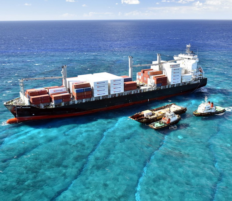 Vessel salvage in the Pacific Ocean uses SEASTATES WDTX